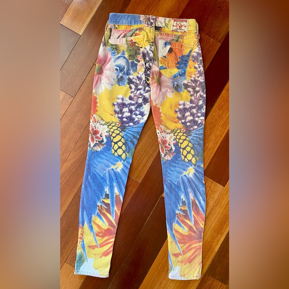 ✨HOST PICK✨ True Religion Casey Floral Skinny Jeans. Size 25 - Picture 3 of 11